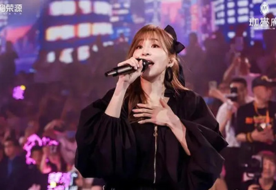 王心凌&深圳鴻榮源珈譽府商演