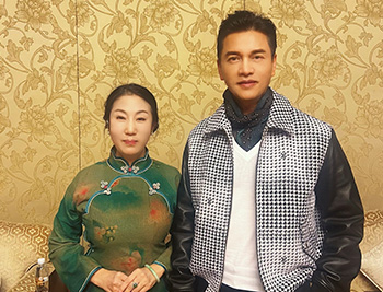 高潔與呂良偉合影